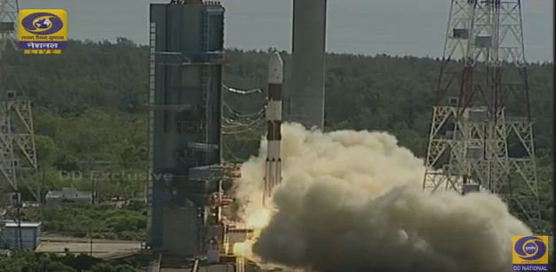 Komal_Indian's tweet image. Congratulations @isro for d largest launch ever !
Record 20 satellites launched 🙌👏
#PSLVC34/#Cartosat-2