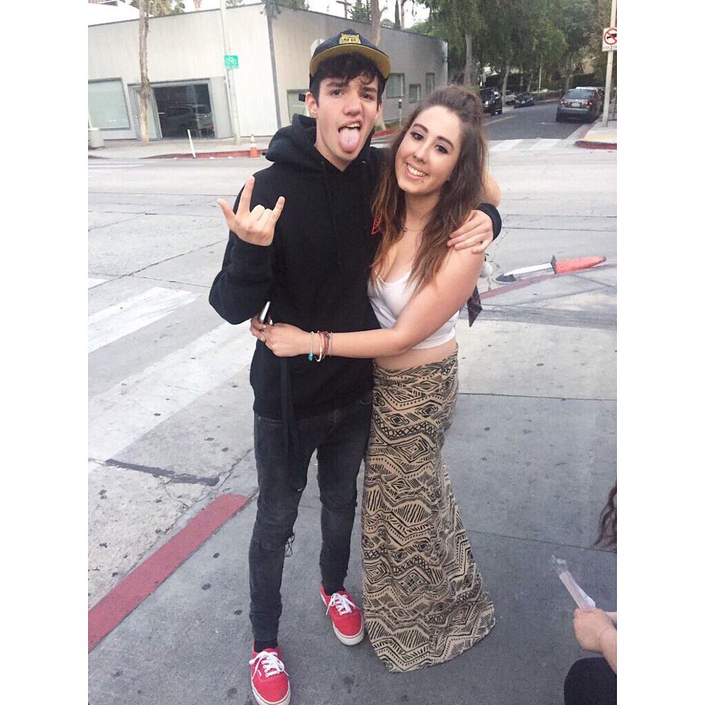 NewsOnCarpenter's tweet photo. Aaron with a fan out in Los Angeles, CA tonight. - via @tattoodallas https://t.co/jWGqIIx3qM