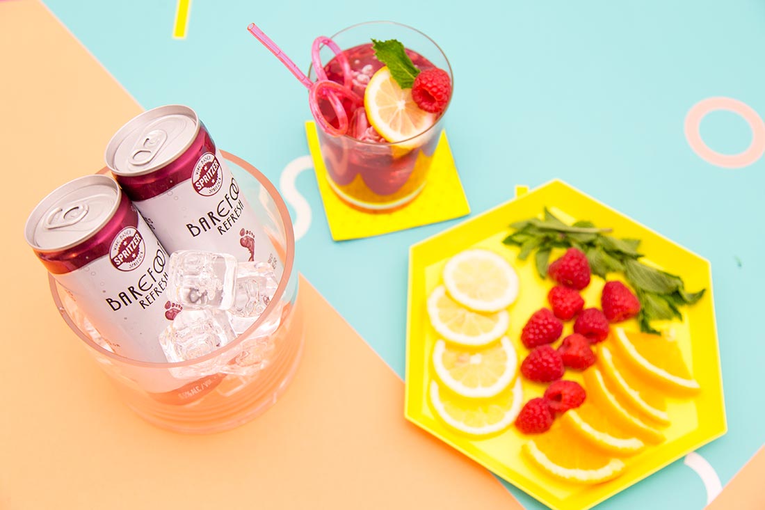 BritandCo's tweet photo. Meet your new favorite poolside beverage. https://t.co/LX5JeIHPt0 @barefootwine #partner https://t.co/yYHtHMuzCl