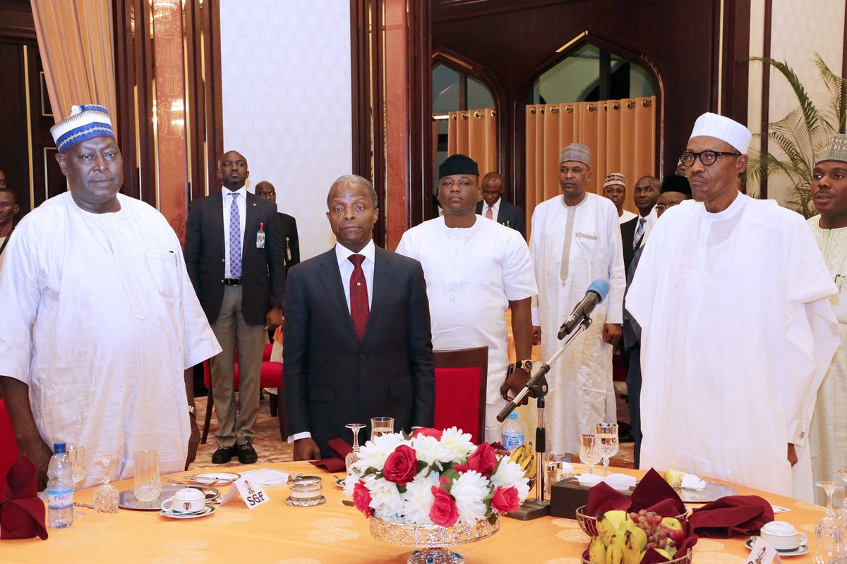 PHOTOS: Buhari Breaks Ramadan Fast With Ministers 