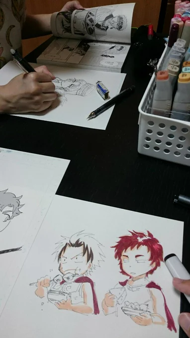 自慢します。お泊まり会やったら、必ずやりたい『お互いのキャラ絵交換』!
ヘレノスとカッサンドラ描いてもらえました!ヒャッホッー!この憂いを含んだ色気見てー!!
魚介類さん本当にありがとうございました…! 