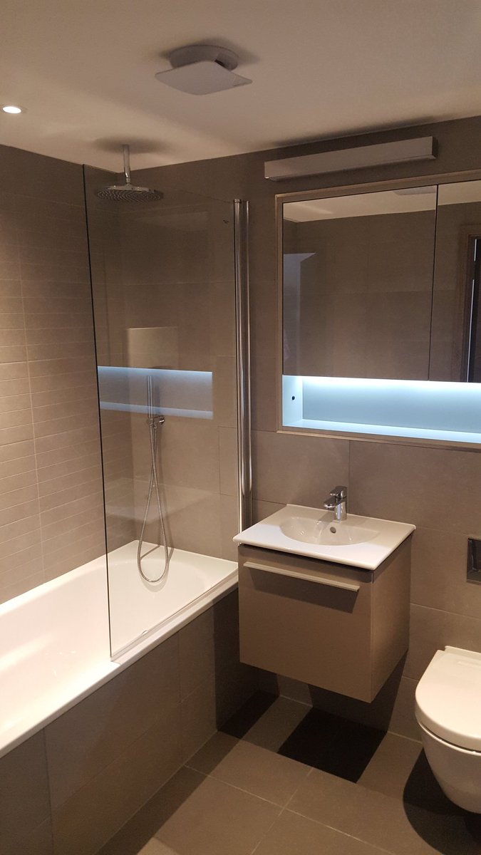 These are pics of the luxury Victoria development.  2 and 3 beds. 5 apartments available.