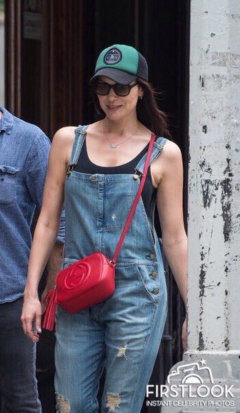 ____emilyrose's tweet photo. my favourite lesbian looks so hot here I'm gay https://t.co/9yyMmIwVZ3