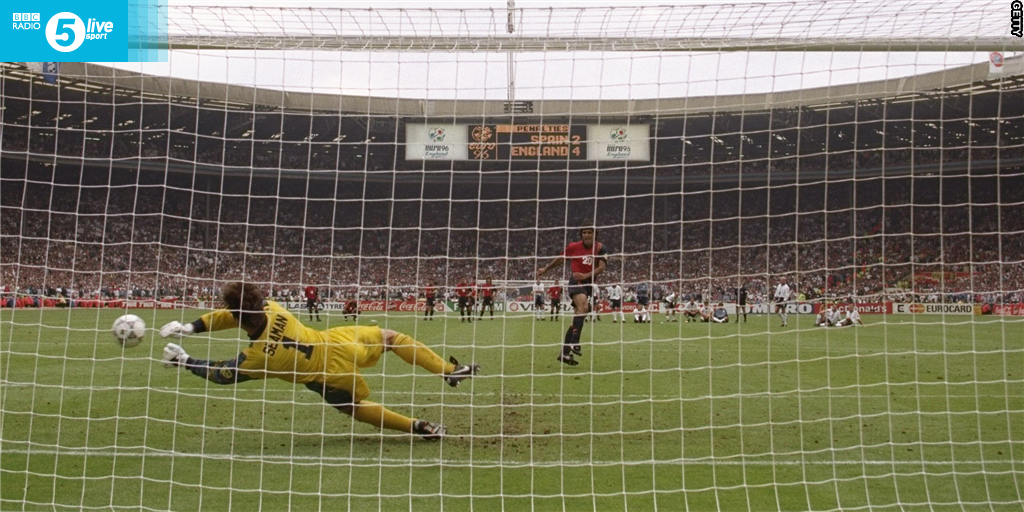 5liveSport's tweet photo. #OnThisDay - #ENG WON A PENALTY SHOOT-OUT!

They beat #ESP at Euro 96.

https://t.co/EldIyJveNW https://t.co/huVxM4B0AH
