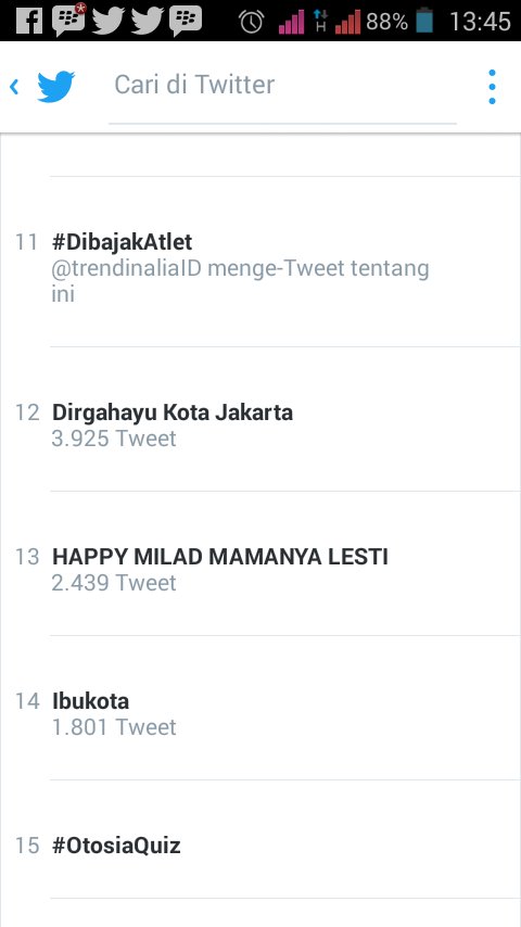 lesti_team's tweet photo. Tuhh udah keliatan smngat dn up teruss,,!!!!!!!! @Lesti_Jenong_DA  HAPPY MILAD MAMANYA LESTI https://t.co/L4FZISJsxt