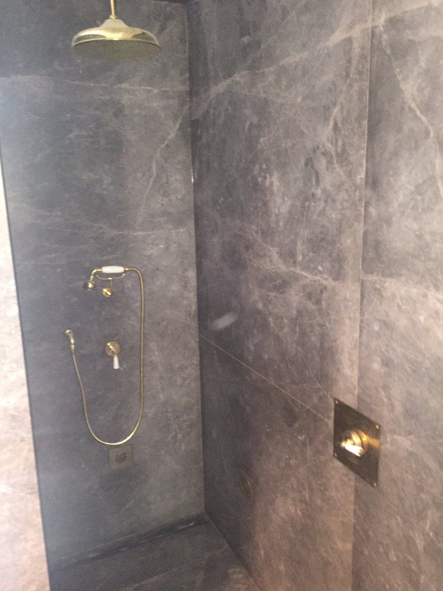 artemis_restore's tweet image. Finished floor too partitioned wall height complete with floor and shower tray. #stonework #marblecladding #graft