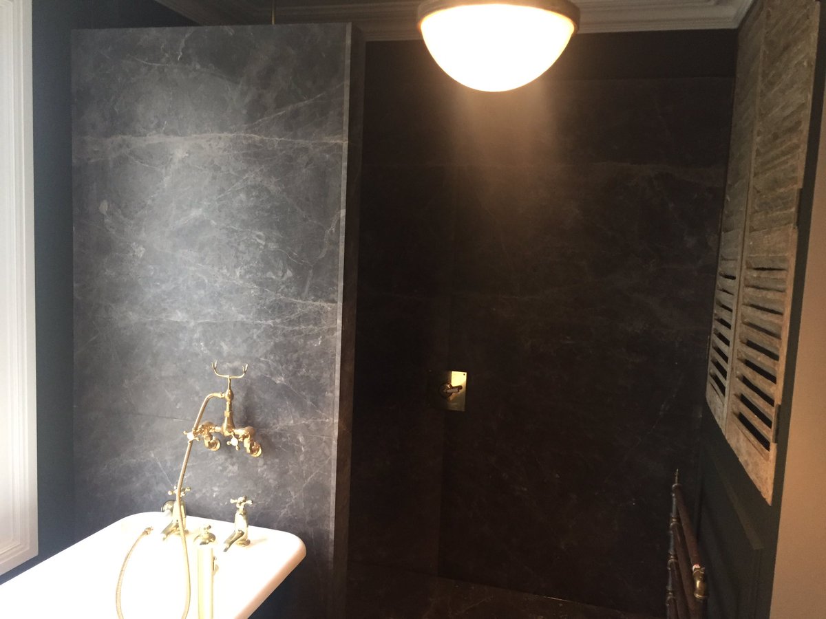 artemis_restore's tweet image. Finished floor too partitioned wall height complete with floor and shower tray. #stonework #marblecladding #graft