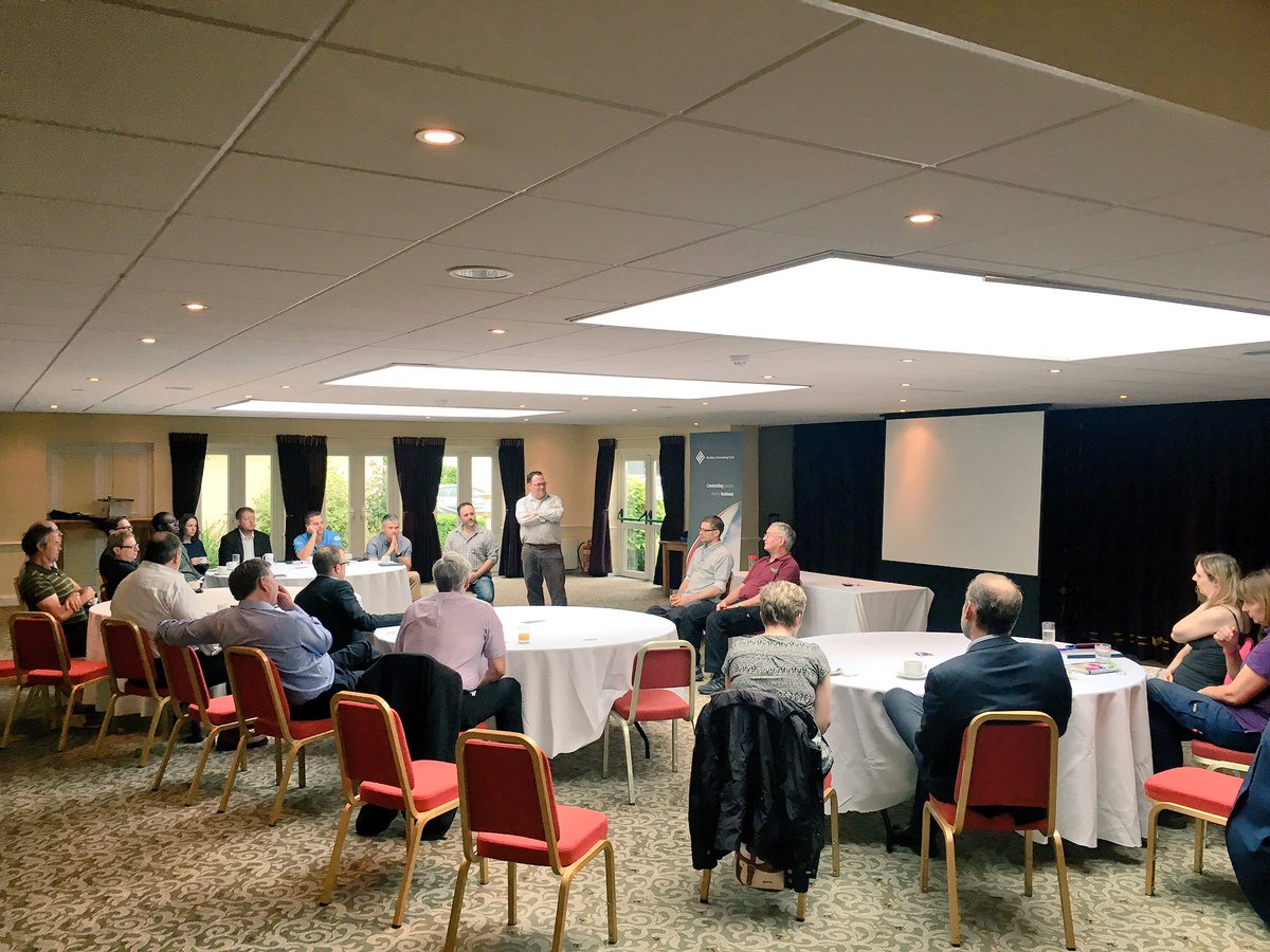 BNClubGL's tweet image. Adrian from Jardines Windows and Doors &amp;amp; Andy from FixIt property maintenance in the hot seat today #networking