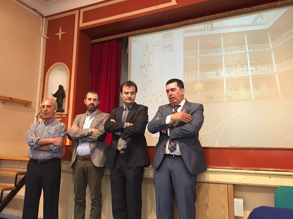 _lariojadigital's tweet photo. @juan_osaba explica comienzos de @MassSecurity_es y la gran trayectoria de alumnos fp dual q entraron en la empresa https://t.co/BbBH6QW1hn
