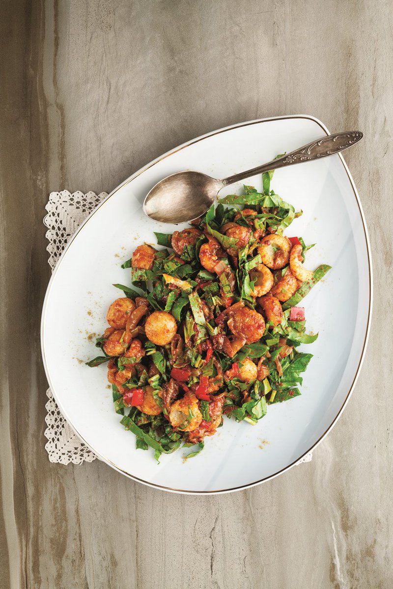 İftar menülerinizden eksik olmayan, sofralarınızın süsü salataları, biraz farklı tariflerle sunduk. #Ramazan