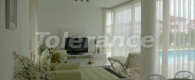 #Вилла располагает 4 спальнями, гостиной, столовой, #кухней и 3 ванными. #Белек, #Анталия
tolerance-homes.ru/villi_belek/45…