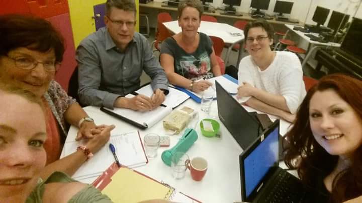 De MR heeft zijn laatste vergadering van het schooljaar gehad. Wij wensen iedereen alvast een hele fijne vakantie!