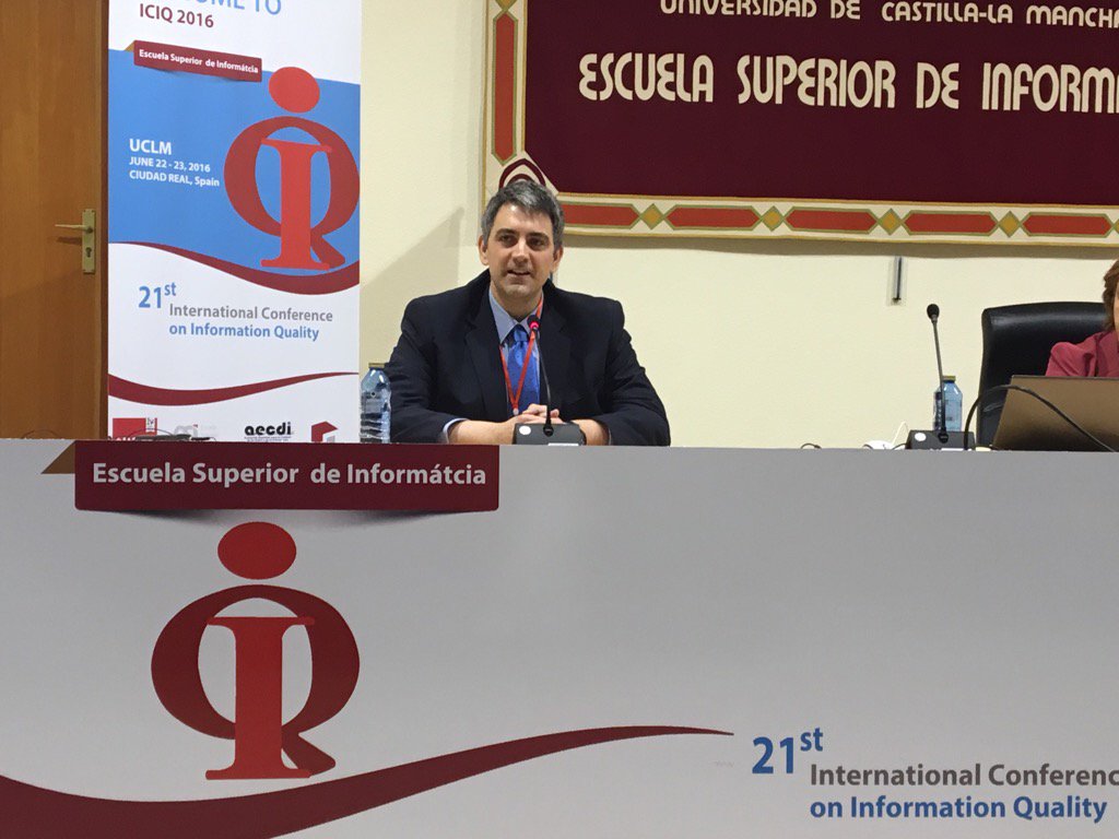 fernandogualo's tweet photo. @icaballeromr , chair at #ICIQ2016 in the oppening event @esiuclm @iciq2016 @uclm_es https://t.co/6Xx5EcilOE