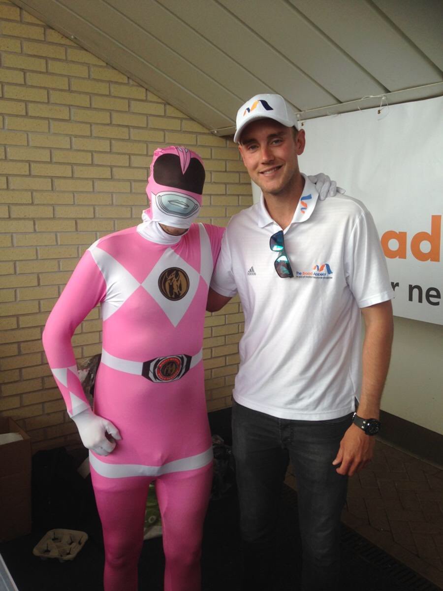 bigw88's tweet photo. Great meeting @StuartBroad8 yesterday at @TrentBridge https://t.co/jZQX0S8jXg