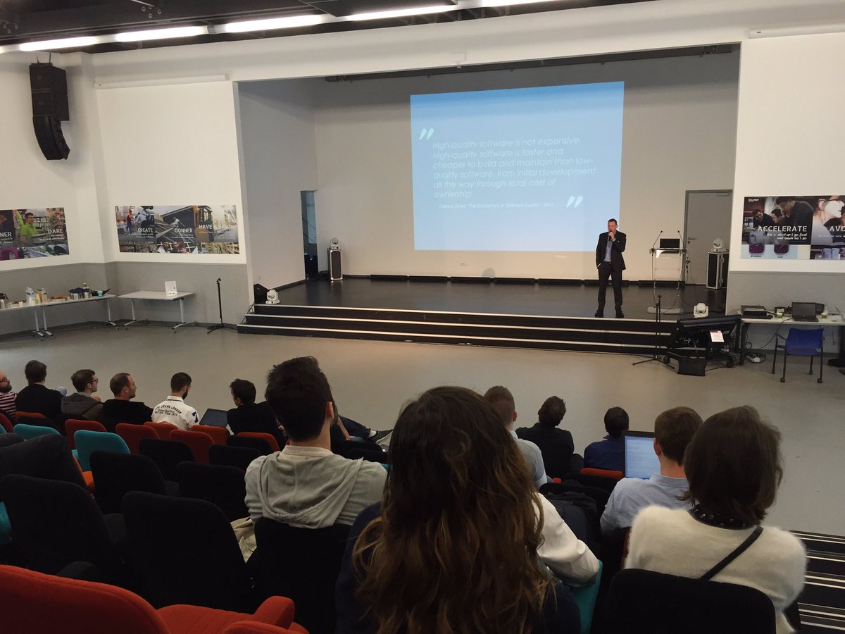 rvailleux's tweet photo. ReX de Jean-Philippe Eprinchard, Manager du WebCenter @AXAFrance sur la transfo des pratiques de dev #chtidej https://t.co/oHzbUK994j