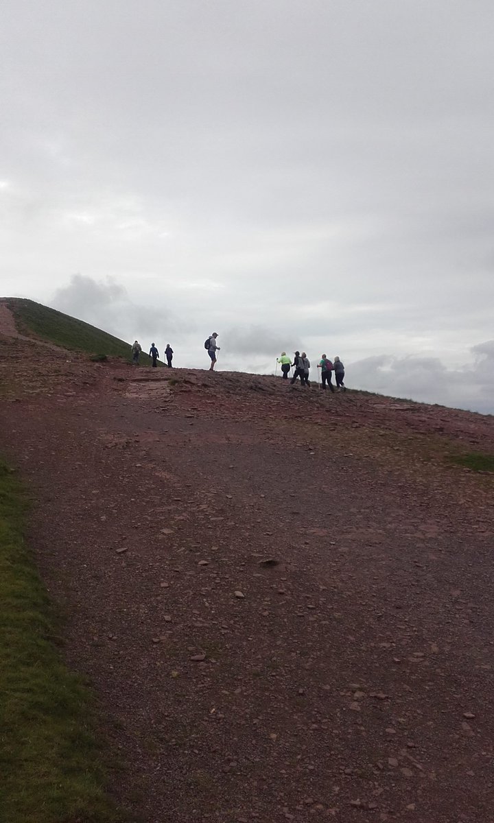 Tidy_Davies's tweet photo. First ascent for Tuesday #waw group! #PenYFan #NordicWalk @SportRCT @RamblersCymru @LetsWalkCymru @BritNordicWalk https://t.co/338DjaFe0O