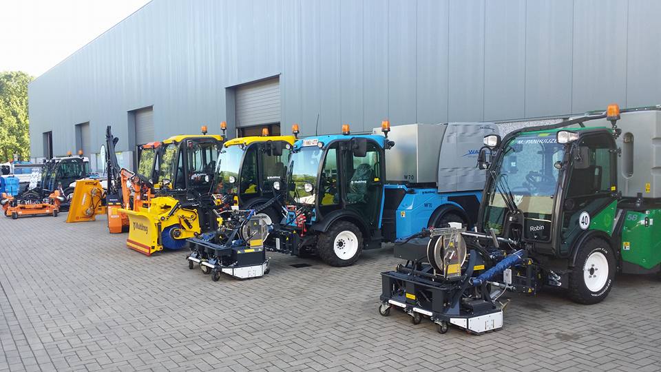 Multihog's tweet photo. Lots of Multihogs ready to test drive today &amp; tomorrow @Marcel_Van_Dyck #multihog #multipurpose #TractorTuesday https://t.co/gHNcnrvNOG