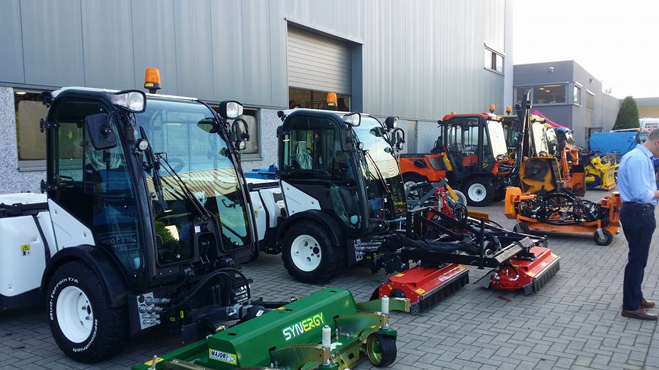 Multihog's tweet photo. Lots of Multihogs ready to test drive today &amp; tomorrow @Marcel_Van_Dyck #multihog #multipurpose #TractorTuesday https://t.co/gHNcnrvNOG