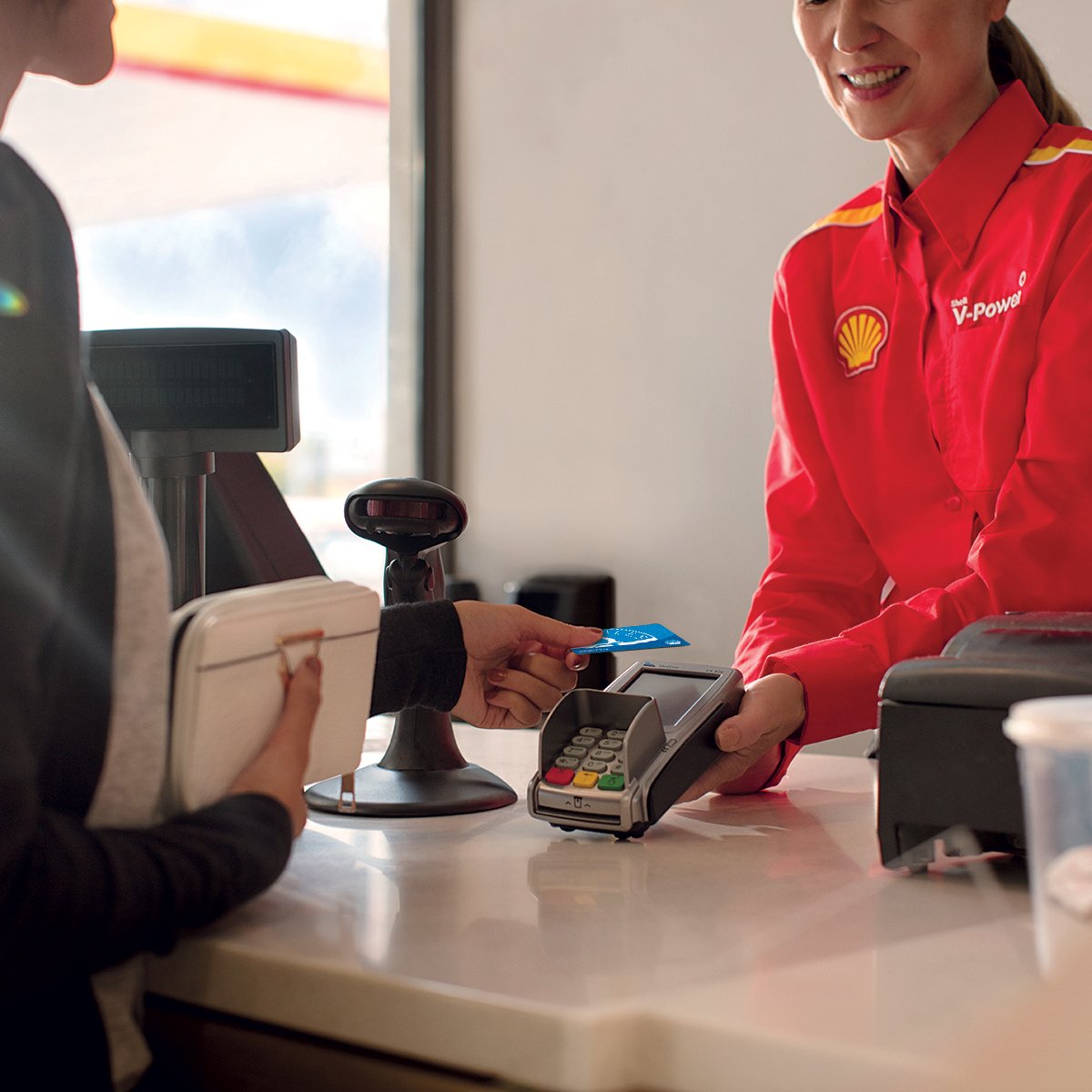 ShellVeldhuizen's tweet image. Spaar sneller airmiles met Shell V-Power.Je voordeel kan oplopen tot 4 airmiles per liter go.shell.com/1XbxECK