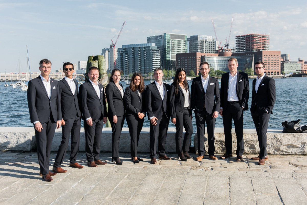 venturelab_ch's tweet photo. Welcome back #vleadersNYC #vleadersBOS Eyes on their US-adventures & great #Navyboot outfits https://t.co/psnEv2NOEc https://t.co/1FDLlPMx6L