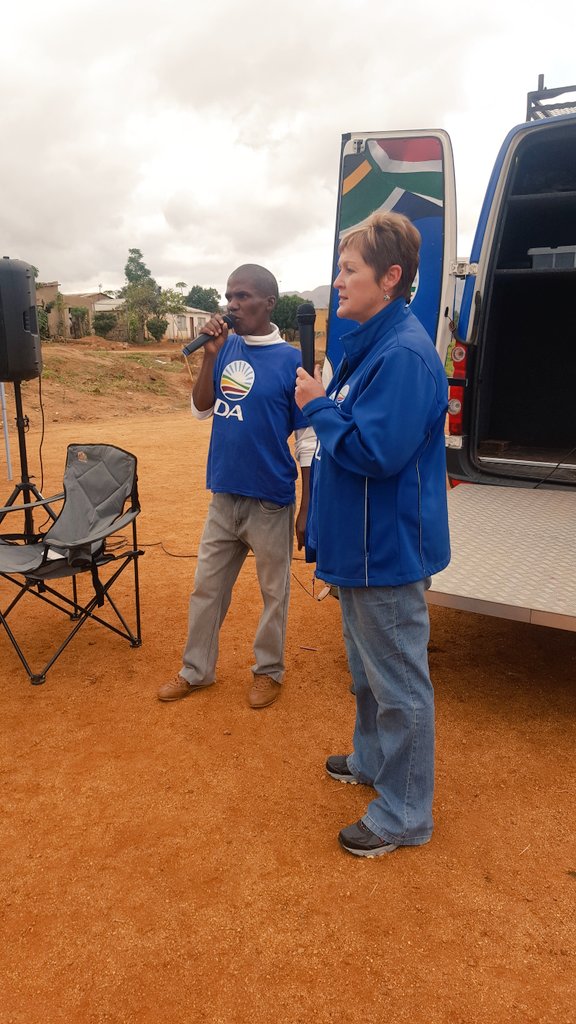 DA_Mpumalanga's tweet photo. The only way to stop bad service delivery in Umjindi is to change the governing party. #VoteForChange @JamesMasango https://t.co/1fIvISqq5E