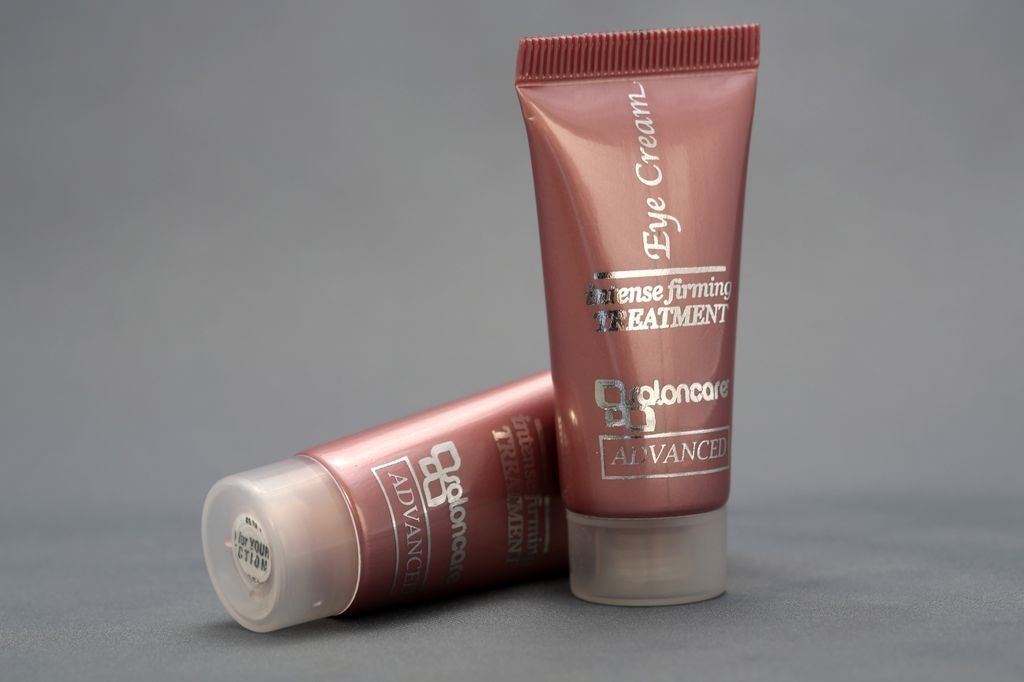 SalonCare_SA's tweet photo. Our excellent Eye Cream is formulated for nourishment and reduction of lines and wrinkles. https://t.co/UPw4iAWtV6