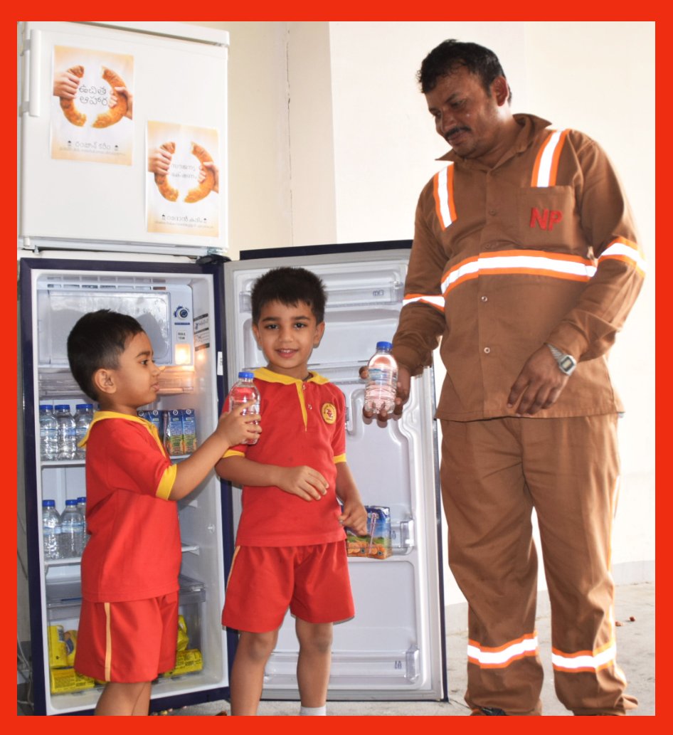 BON_UAE's tweet photo. Proud children to help others in need! #sharingfridges #Ramadan #Dubai #dubaikids @BON_UAE https://t.co/zI8ZpaEsOP