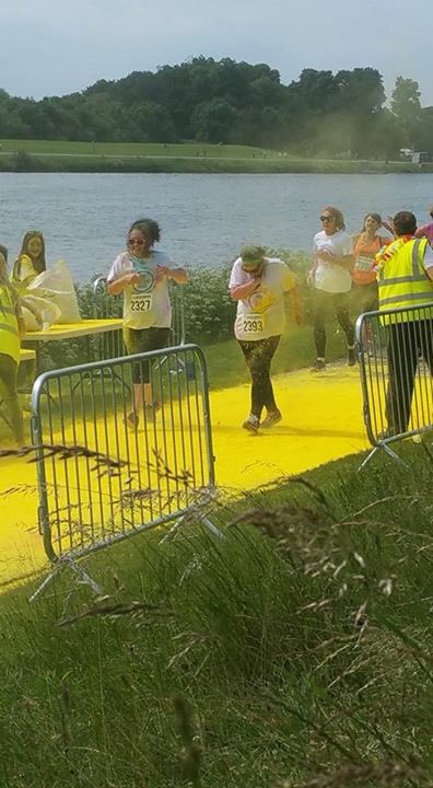 kel_herrick's tweet photo. Anita and I getting yellow paint chucked on us at the Colour Rush fun run on Sunday. Was great fun #colourrushrun https://t.co/b2TGQjD5Qq