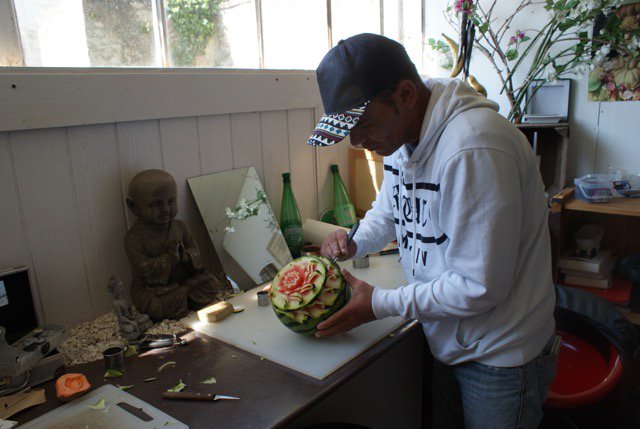 #Formation sculpture sur fruits et légumes, avec Constantin pocai
