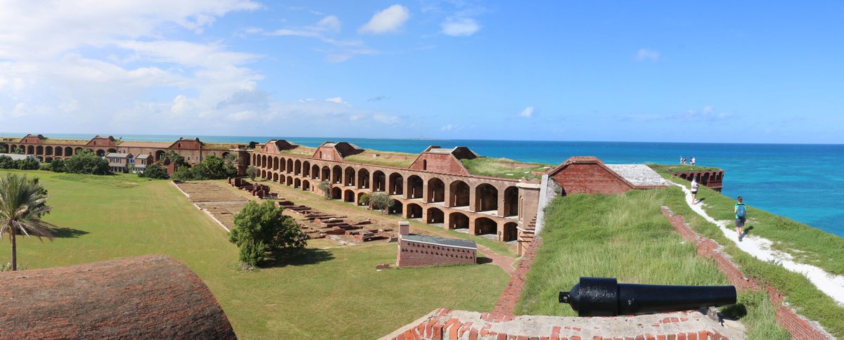 KarlBzy's tweet photo. #DryTortugas https://t.co/GXCI5TrH7A