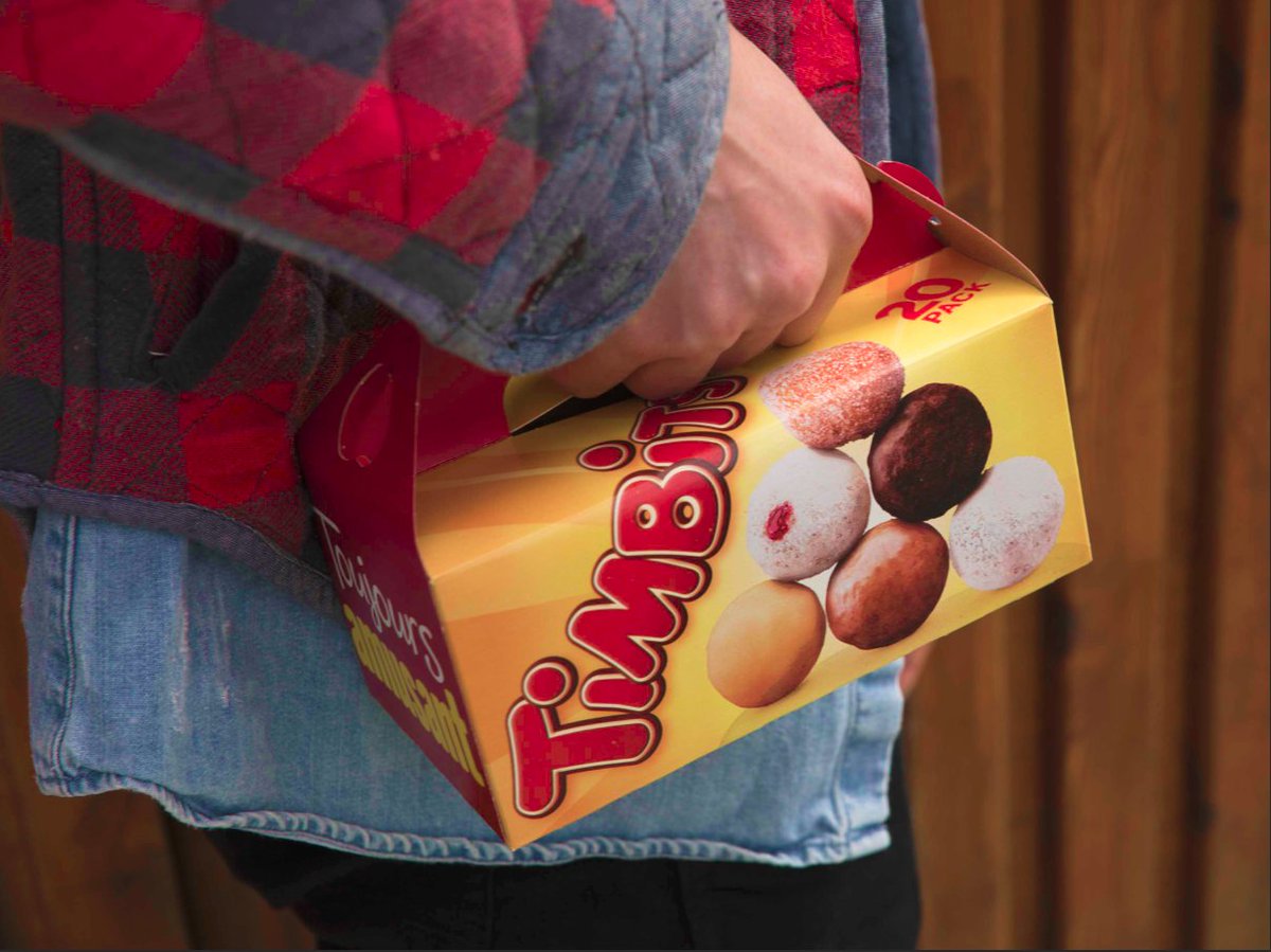 TimHortons's tweet photo. Grab your #SoCanadian welcome package. #FirstThingAfterMovingToCanada https://t.co/bLAlin8vDD