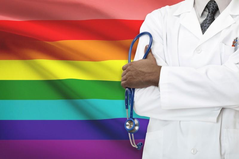 MSKCancerCenter's tweet photo. Scientists & activists call for recognition of #LGBT cancer risks: https://t.co/R6ajJ8fj4x #PrideMonth #NYCPrideWeek https://t.co/CakCW5TWWd