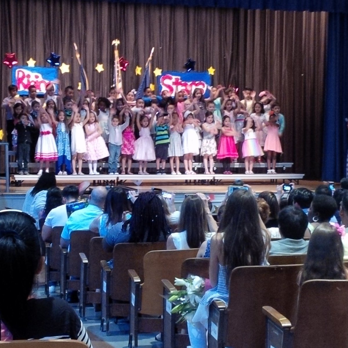 26q178's tweet photo. Kindergarten Stepping Up: singing multicultural songs and dancing their way to first grade! https://t.co/sXYYOTsbSZ