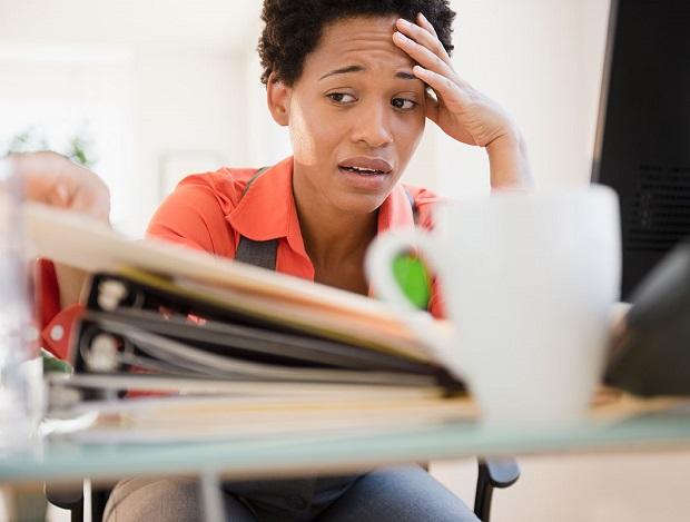 PreventionMag's tweet image. 4 ways your brain makes you overeat—and how to outsmart yourself: spr.ly/6015BQKCh