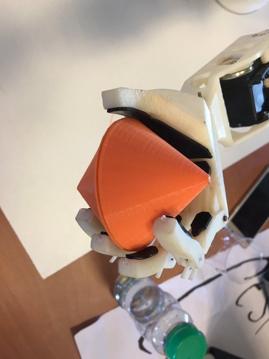 laceze's tweet image. Vainqueur du concours Poppy 2016 GROUPE JLMC #RoboEduc16 #Ensam #poppyproject