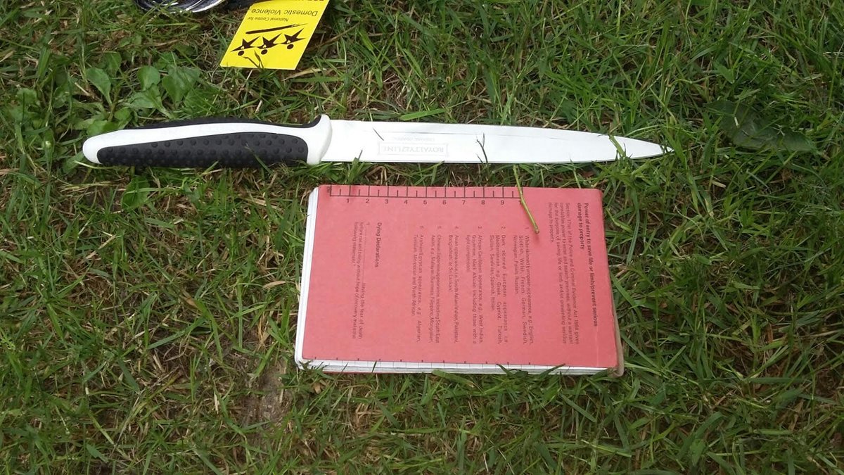 Knife recovered by officers in #Gascoigne #Barking as part of our ongoing operation to #StopKnifeCrime