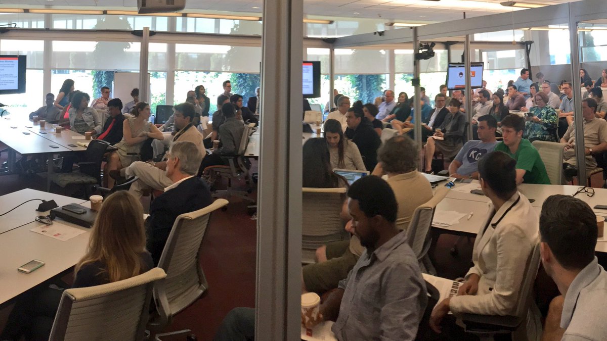 1MillionCupsKC's tweet photo. Many young faces in the crowd today. Welcome to #1MCKC @KCMOLincoln! https://t.co/aRYDbtteZm