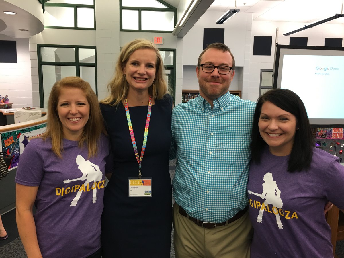 #digi16 #inelearn Tremendous spotlight team sharing with us!