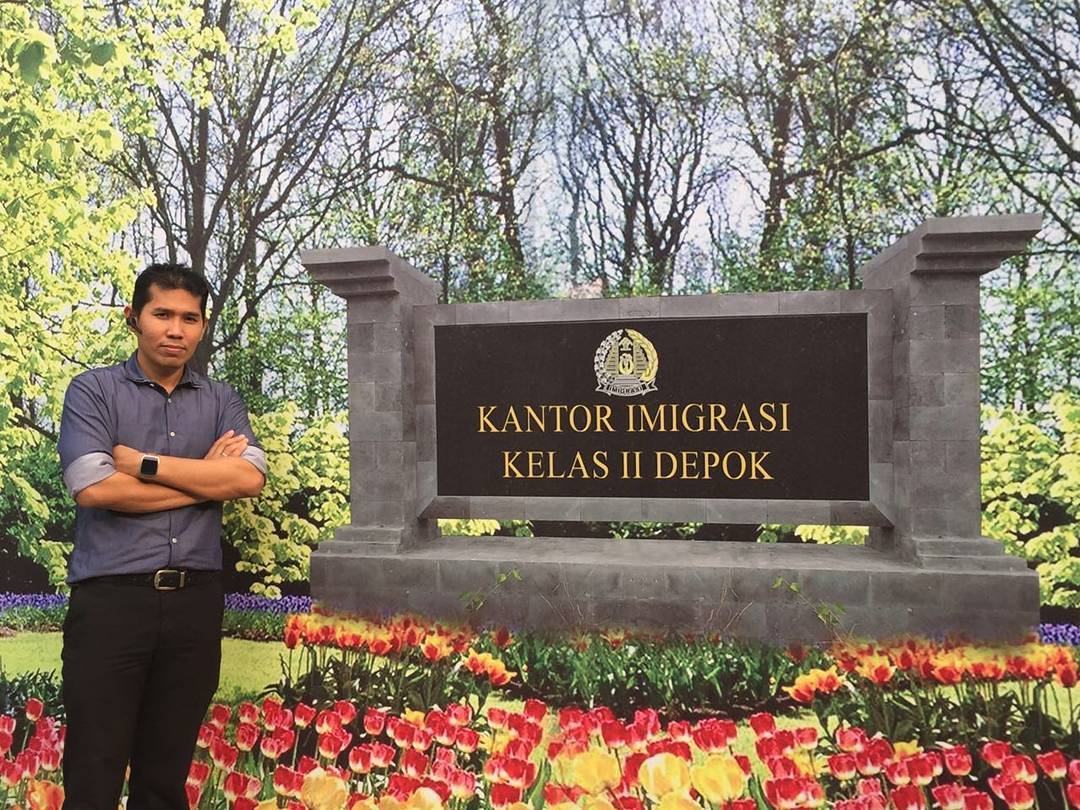 Kanimdepok's tweet photo. Yuk makin eksis dengan selfie diantara taman cantik hanya di @Kanimdepok #selfie #InfoMido https://t.co/YiN2xLnenh