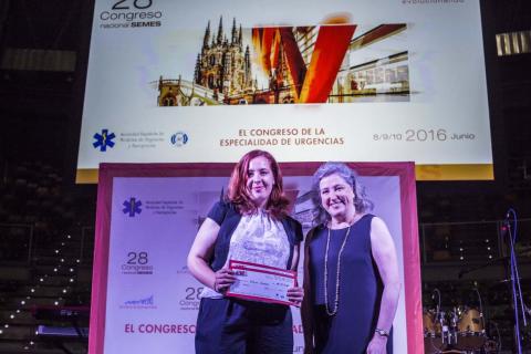 RCPSEMES's tweet photo. Entrega de Premios del Concurso RCP en el Congreso #SEMES2016 https://t.co/Srpxm1OkXu https://t.co/yDMvuI3N8C