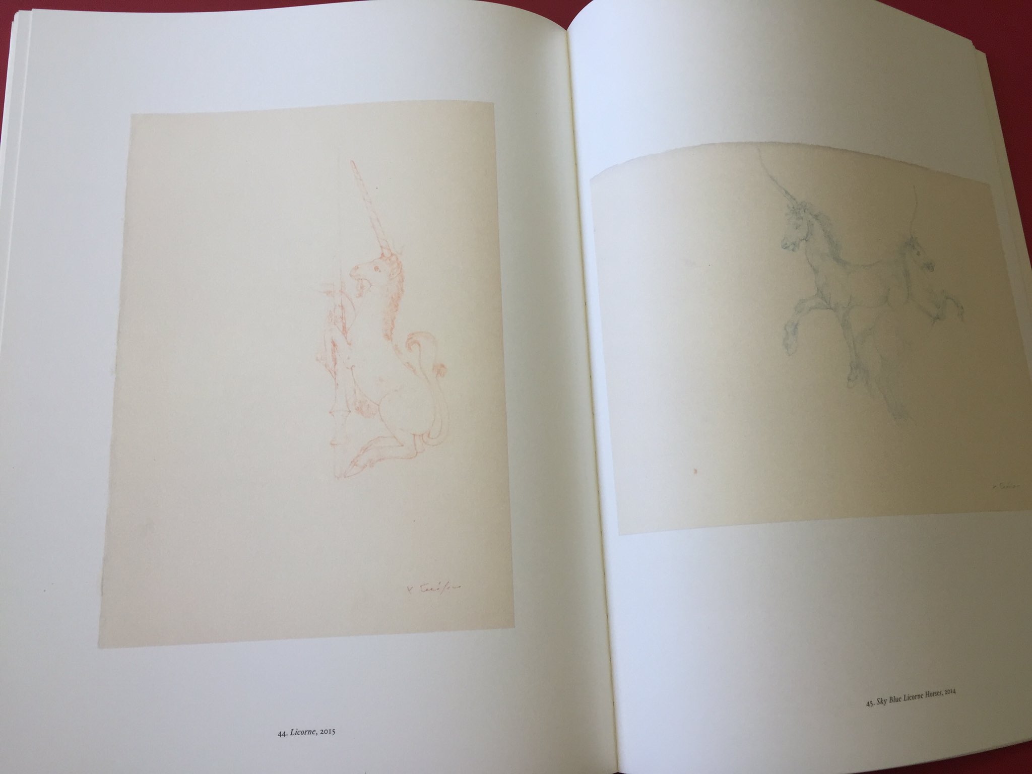 frimærke hvad som helst Bunke af Arctic Paper UK on Twitter: "Magical sample #Munken Print White vol 15 150g  with #Munken Pure Rough 170g cover! #albedecocker #frasermuggeridge  https://t.co/dWYNDaC8RO" / Twitter