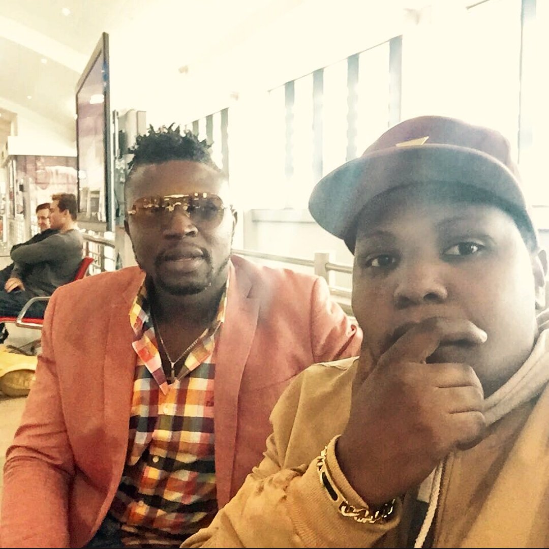 emadeunique1's tweet photo. We em' t'ings all the way...#MoreMoneyMakingRecords https://t.co/m9h2Cy1EyT