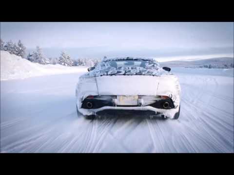 supercarsweb's tweet photo. Aston Martin DB11 en la nieve...menudo espectáculo https://t.co/gaA9dSbCeC https://t.co/Ns3flVQVcm
