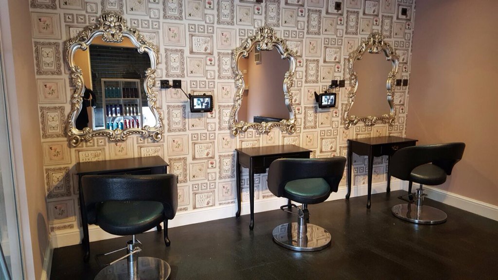 cherrybombgals's tweet photo. Have you visited our Helsby salon yet? #hairhour #cheshire #salon https://t.co/mZVmxMeaah