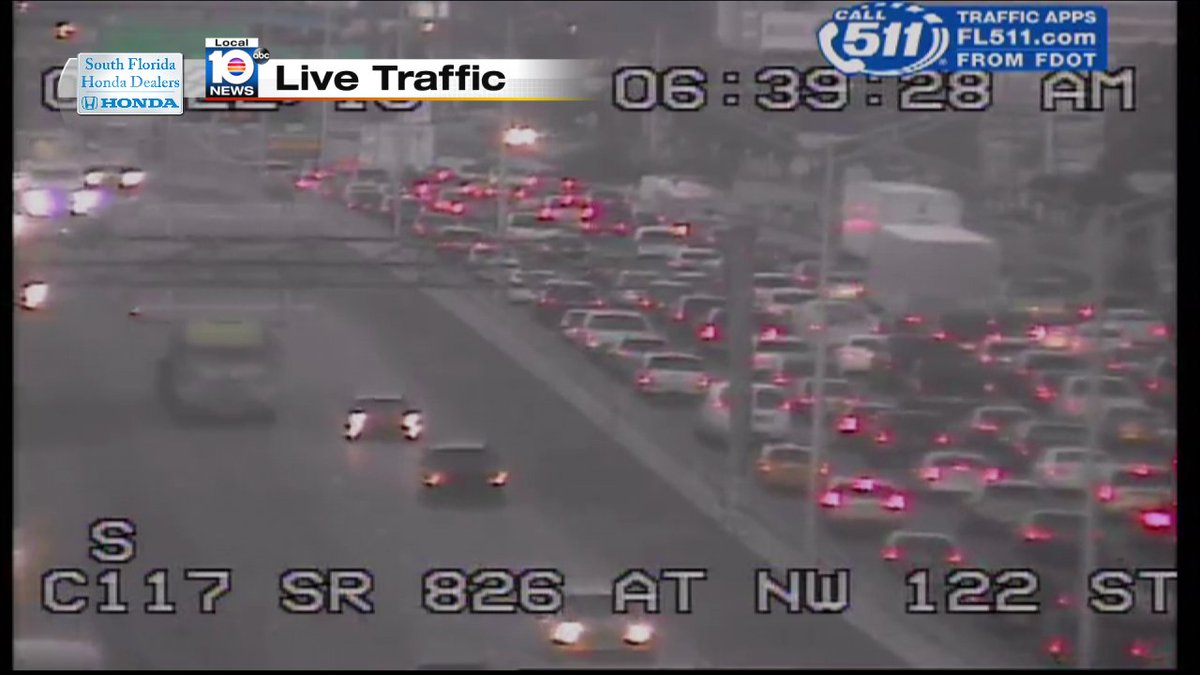 Crash on SR-826 SB and NW 122nd St #TRAFFIC #MIAMI https://t.co/sLW4hIRIyH
