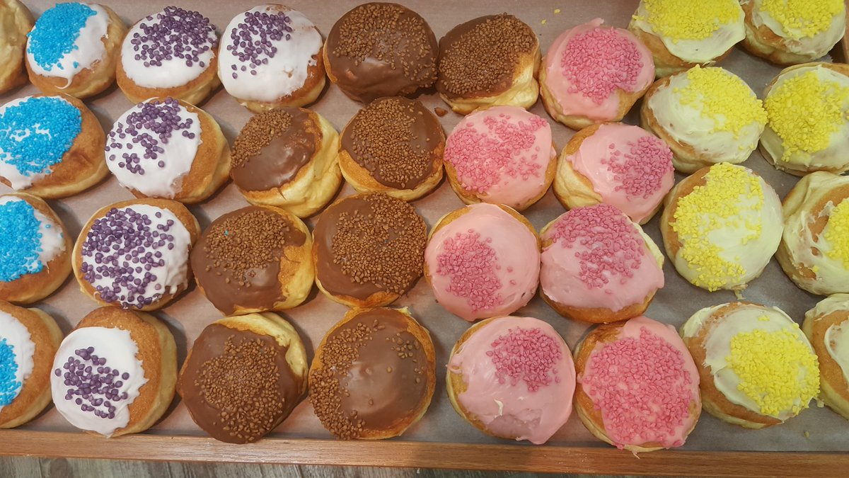 Instore Iced donuts whats your flavour #goodfoodkarma #bakery #SweetSummertime #barrycollins