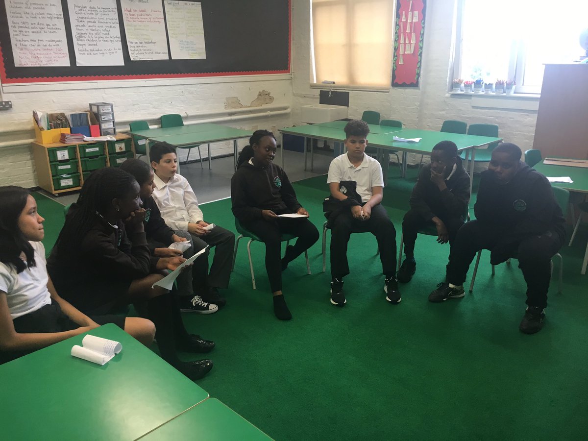 JoGray3's tweet photo. Year 6 @SurreySqSchool are busy planning for their 'show' #excellence #teamwork https://t.co/wIPuEToli6
