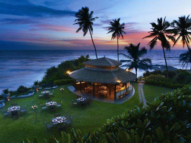 HotelCompareCOM's tweet photo. https://t.co/gZxWb2yoR7 has thousands of great hotel deals, explore a new country this summer #srilanka https://t.co/qyc9DAmbOc