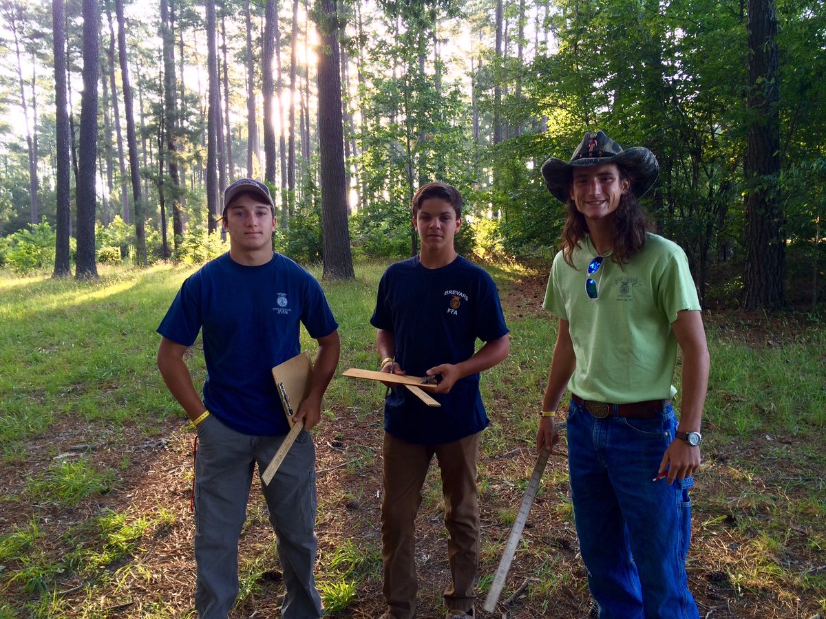SarahRRhymer's tweet photo. Beautiful day for a state forestry CDE! Good luck Daniel McJunkin, Chandler Phillips, &amp; Carver Nichols! #ncffa #BHS https://t.co/UJmK4Asvbk