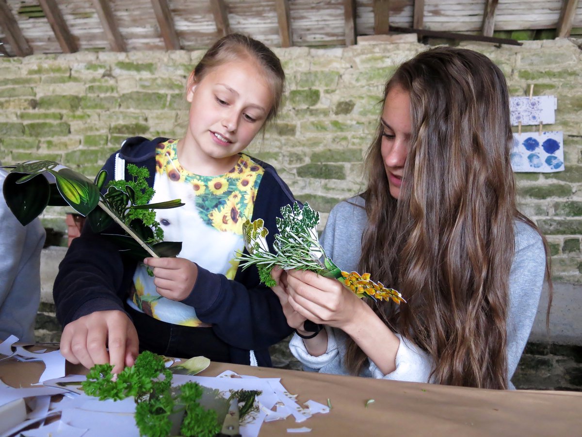 RBSCArts's tweet photo. #year9 #art students during their #herbarium art workshop trip to Lytes Cary from #boostudios @RobertBlakeSC https://t.co/7uVQGtJEDD